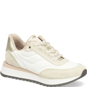 Soff Sport Jacklyn Suede Retro Tennis Shoes.